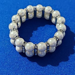 Pearl Bracelet, Stylish Hand Band