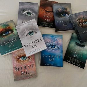 Shatter Me Book Set