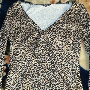 Leopard Print V Neck Top