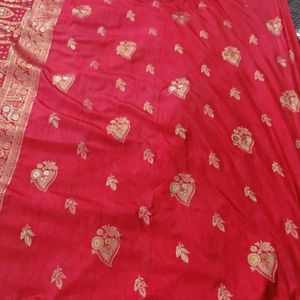 Silk Saree With Beautiful Aanchal