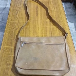 Original Leather: International Brand Sling Bag