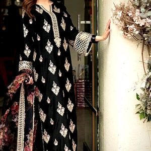 STUNNING BLACK STYLISH WEAR🥀❣