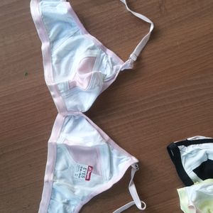 Set Of 4 Soft Bras(36/90)