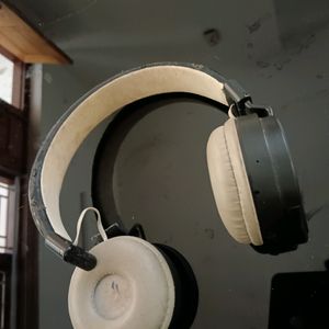 BLUETOOTH HEADPHONES