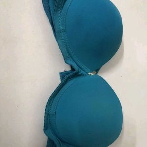 Bra without strip