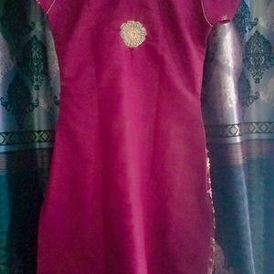 New Beautiful Festive Kurti