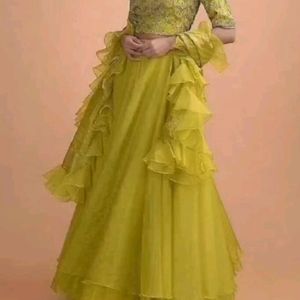 New Bollywood Stayle Beautiful Lahenga Dress A One