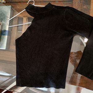 Black One Sleeve Top