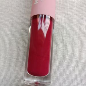 k.play Flavoured Lipgloss