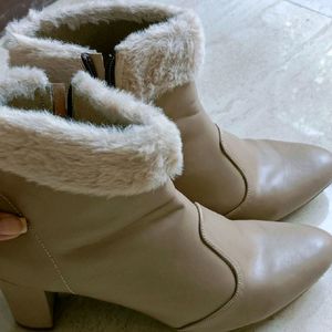 Beige Ankle Length Boots With Fur - Flat n Heels