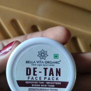 Bella Vita Organic De- Tan Face Pack