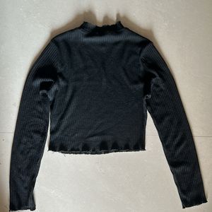 Black Fitted Crop Sweater Top