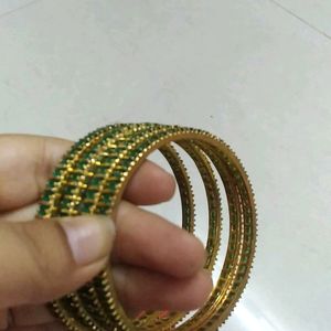 Green Stone High Quality Bangles✨