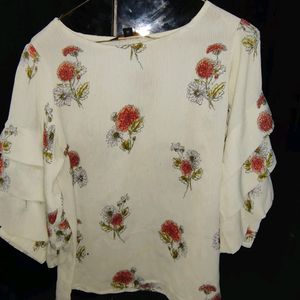 flower printed creamy blouson top