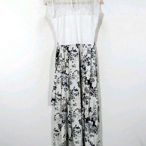 White  And Black Floral Dress🤍