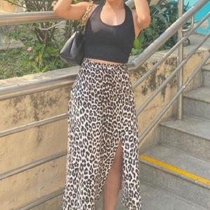 Leopard Print Slit Skirt