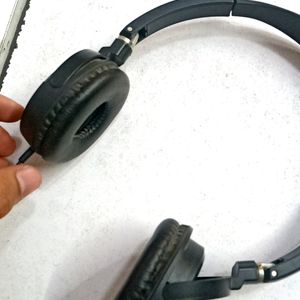 JBL WIRED HEADPHONE New Condition