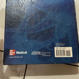 Like New Condition Internal Medicine Book