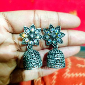 Jhumki Earing