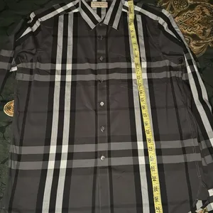 Authnetic burberry shirt L size