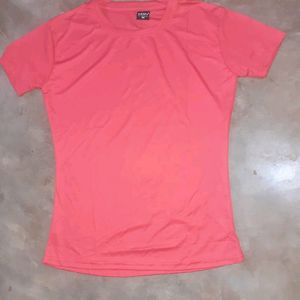 Red t-shirt for women