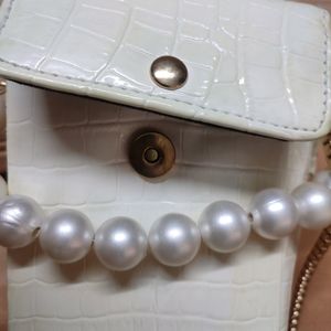 Cute White  Sling Bag With Pearl Handle