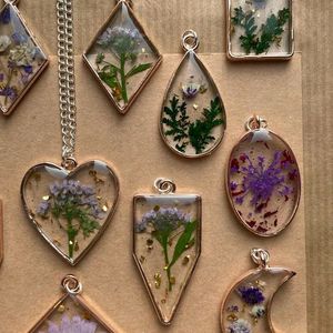 Resin Floral Pendants