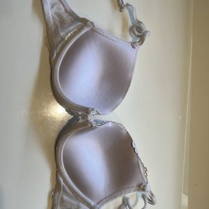 H&M White Lace Bra In Size S(34B)