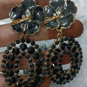 Black Chain Unique Earring