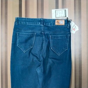 V-42 Size-30 Slim Fit Women Denim Jeans