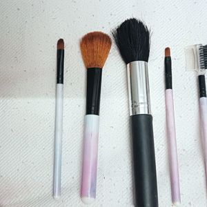 Make Up Brushes