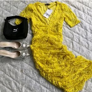 Zara Yellow Patterned Mesh Ruched Midi Dress