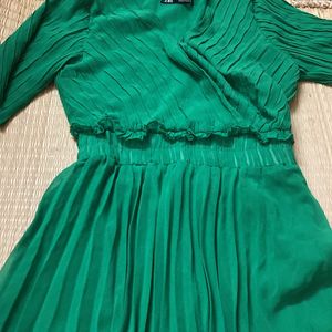 Zara Women's Dress For Grabs