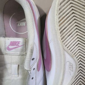 Nike Court Royale (Authentic)