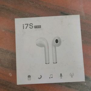 I7 TWS Earbuds With Box Charger