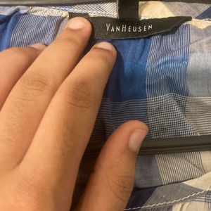 vanheusen blue top