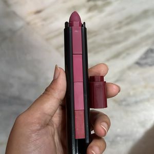 Combo Huda Beauty Lipsticks Nude  And Red Shades