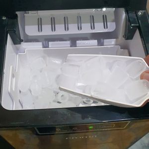 Croma Ice Maker