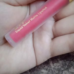 Myglamm VM 06 Bad Guy Matt Lipstick