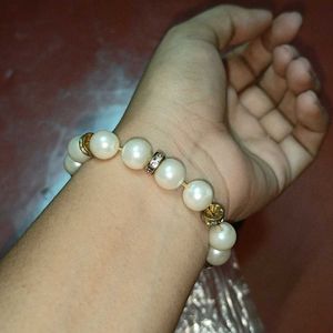 Combo Set Of Bracelet, Fingerring And Stud Earring