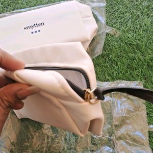 Smytten White Leather Pouch