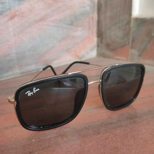 Ray Ban Sunglasses 🕶️ Awesome Condition