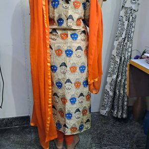 Tailor Sticted Kurta Set