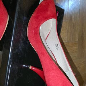 Red Heels Size 38 Very Good