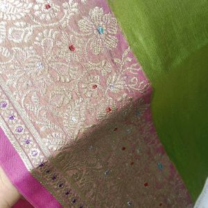 Embroidery Pattu Saree