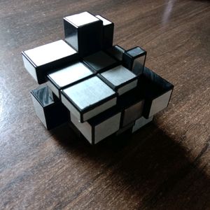 Mirror Cube (silver) | 3x3 Shape Shifting cub