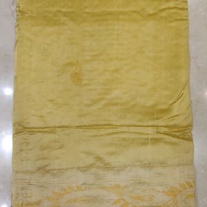 Raw Silk Saree With Cutwork Pallu