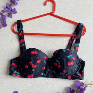 Red Beautiful Padded Bra♥️