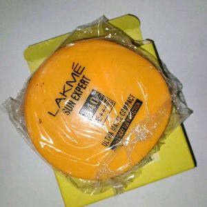 Lakme Compact Powder