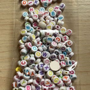 Multicolore Letter Beads Whitw